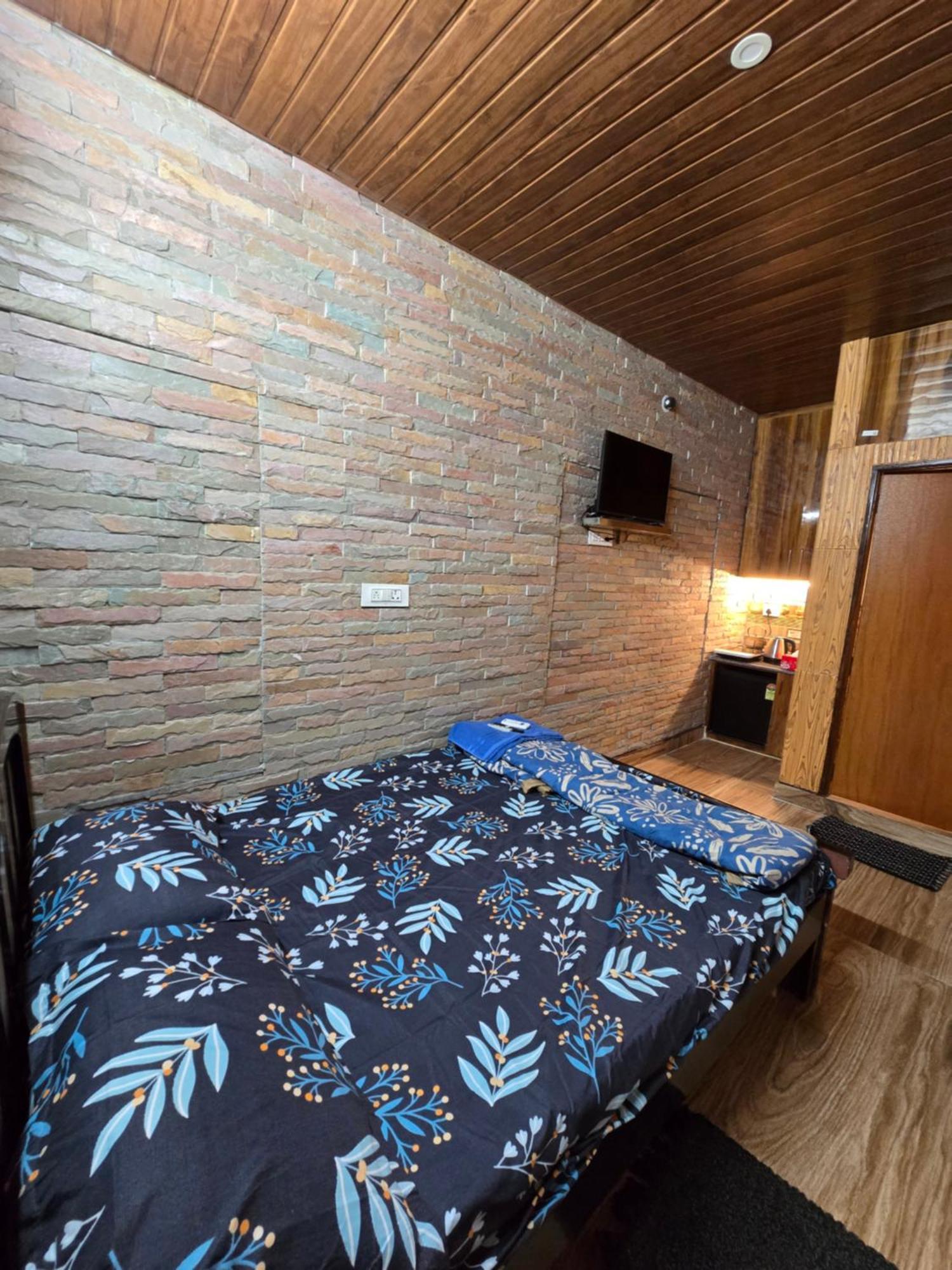 Barla'S Home Stay Shamshabad Esterno foto